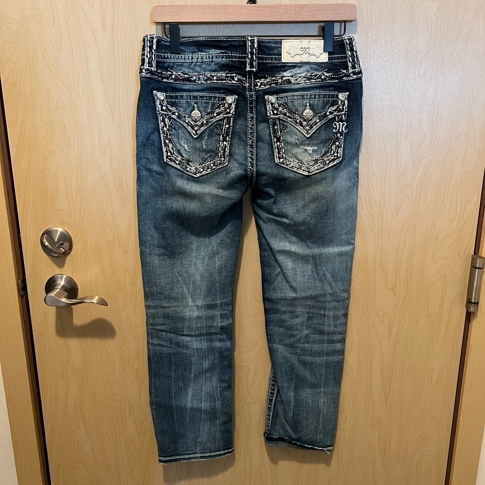Embellished Dark Wash Women’s Jeans - Blue